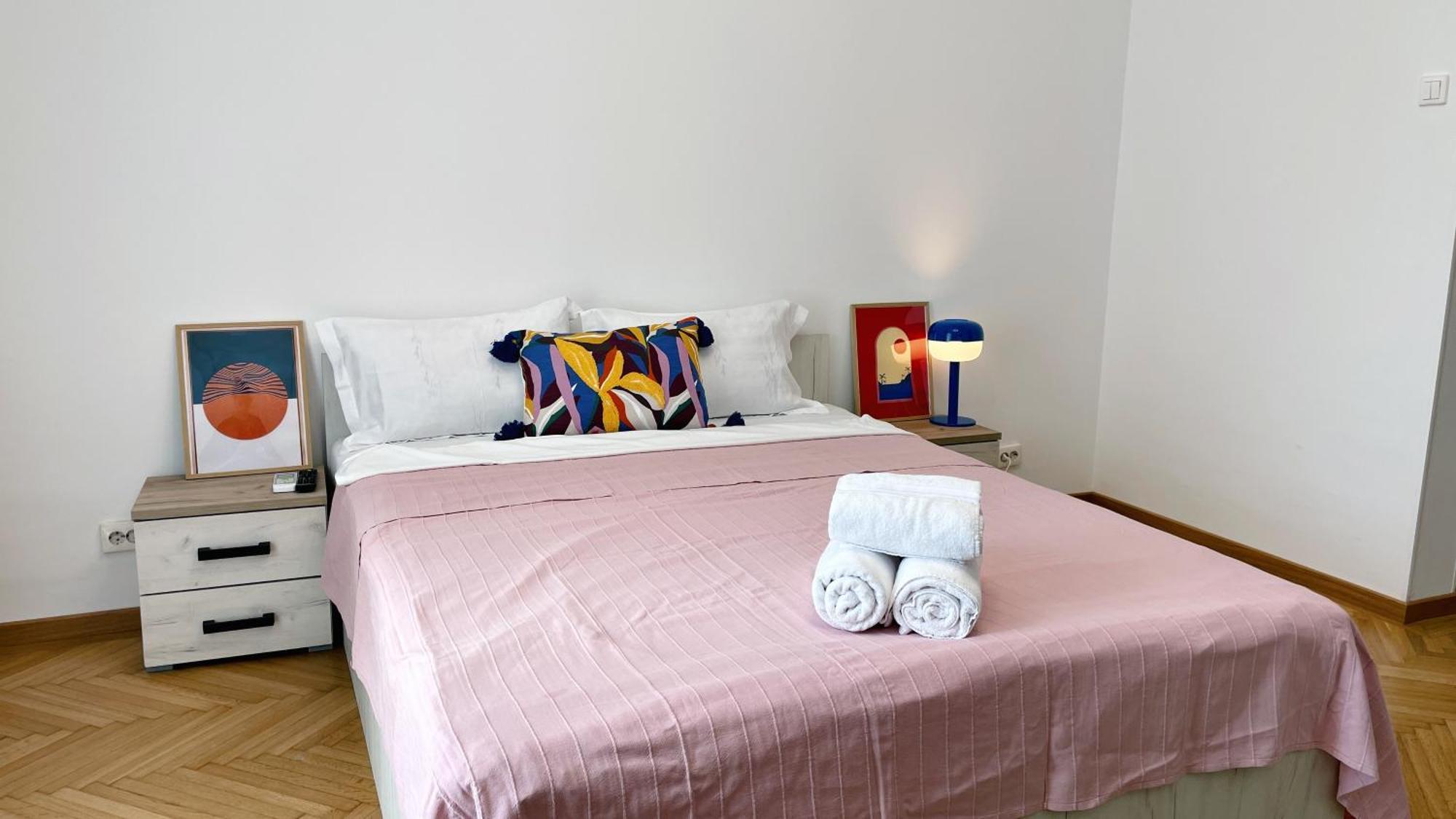 Pinkfluid - Charming Studio In Prime Location บูคาเรสต์ ภายนอก รูปภาพ