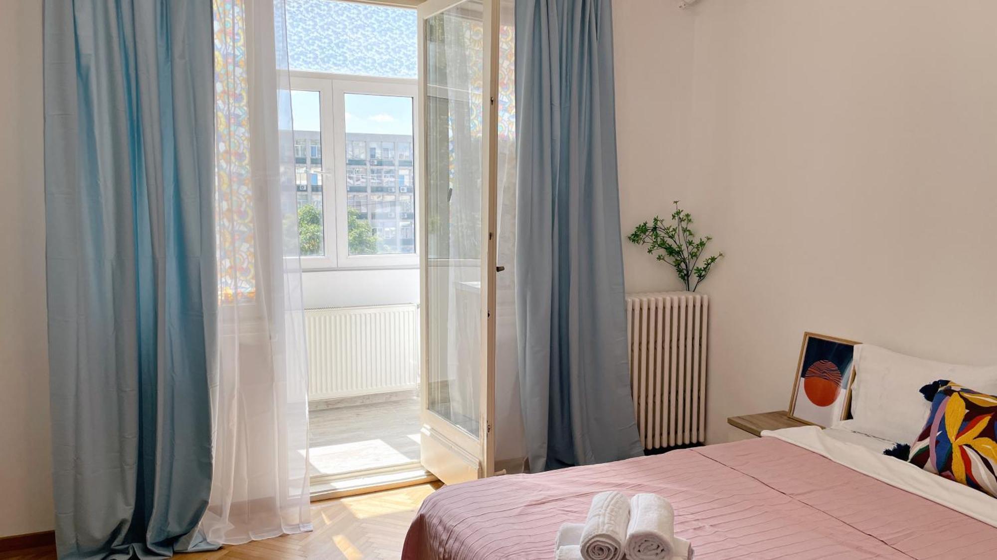 Pinkfluid - Charming Studio In Prime Location บูคาเรสต์ ภายนอก รูปภาพ